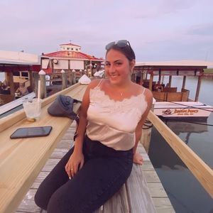 Meet your Posher, Gabrielle